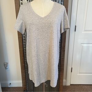 Soft Surroundings Light Heather Grey Pima Isabel Short Sleeve V-Neck Tunic Top